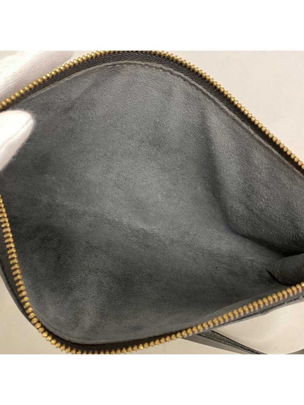 ★SOLD★ Louis Vuitton Pouch Epi Pochette Noir - Picture 4 of 10